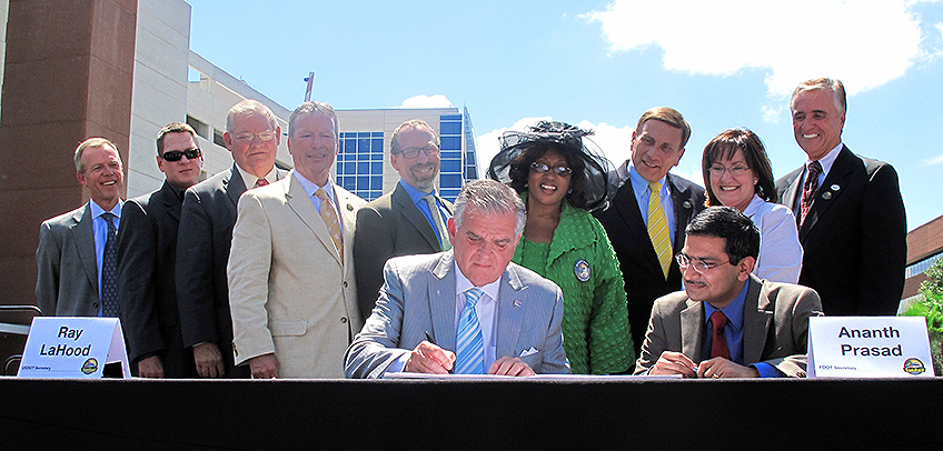 sunrail-signing-2011